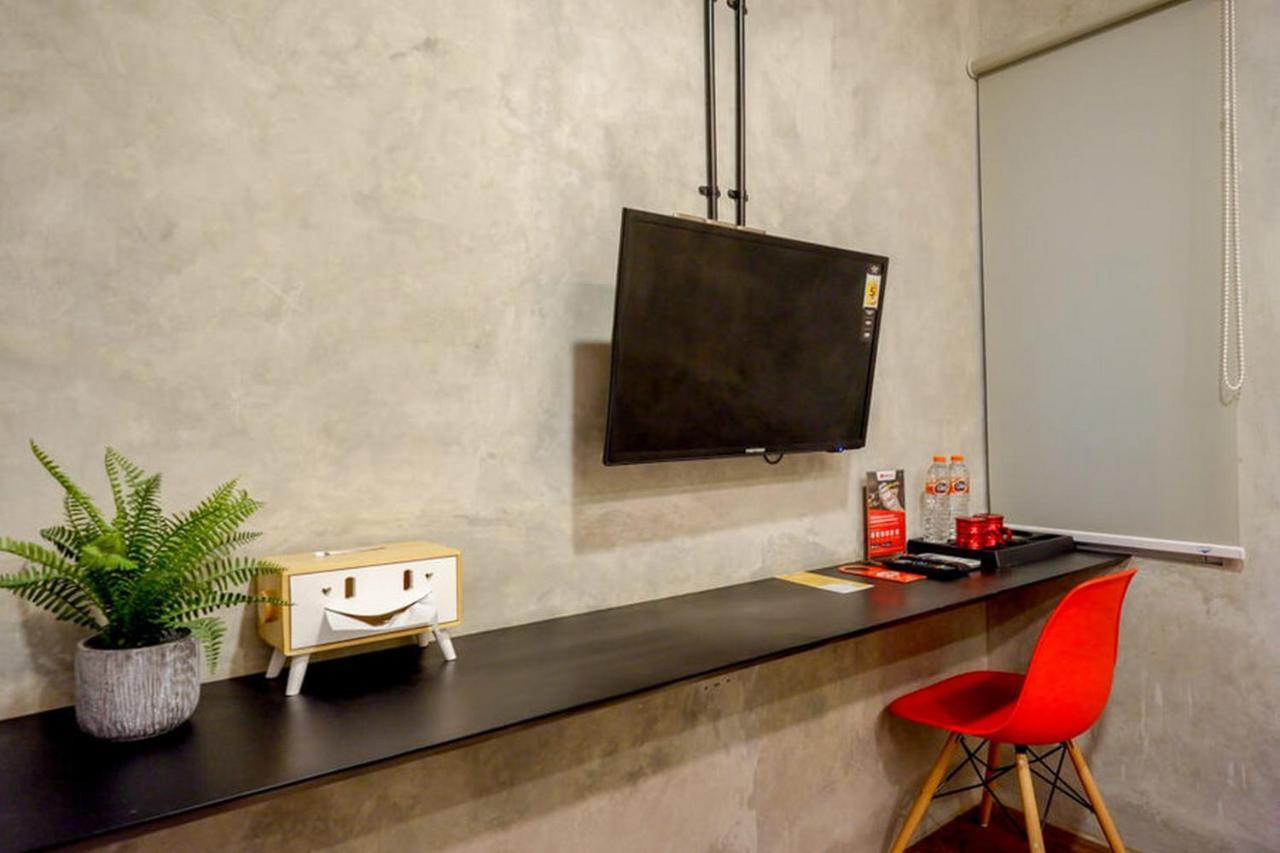 Reddoorz Plus Near Kawasan Sam Poo Kong เซอมารัง ภายนอก รูปภาพ