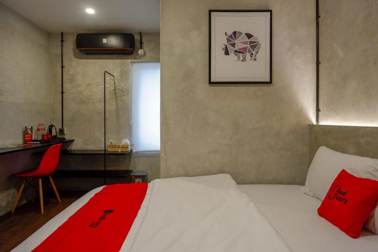 Reddoorz Plus Near Kawasan Sam Poo Kong เซอมารัง ภายนอก รูปภาพ